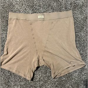 Skims boyfriend boxer